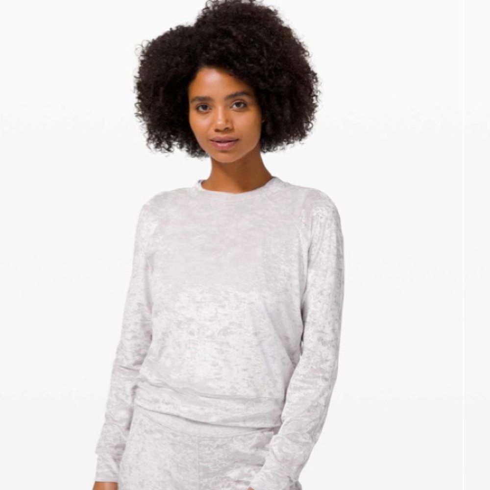 🫧 Lululemon Warm Down Crew Crushed Velvet - Chrome